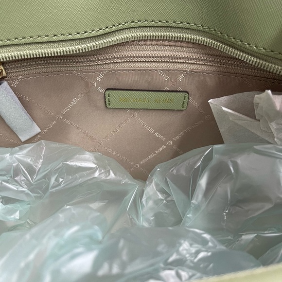 Michael Kors Jet Set Travel Large Chain Shoulder Tote Leather MK Signature PVC - Picture 8 of 9